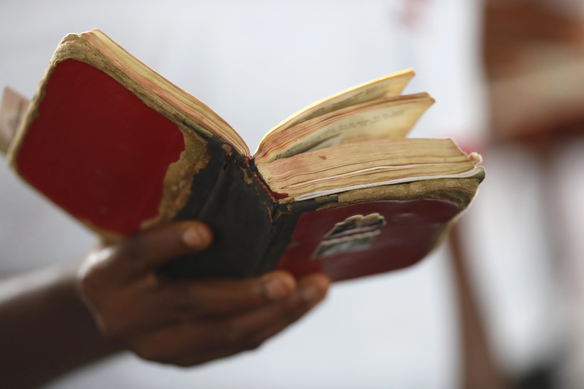 Disponible, mais pas accessible: ce qui sépare des millions de chrétiens de la Bible