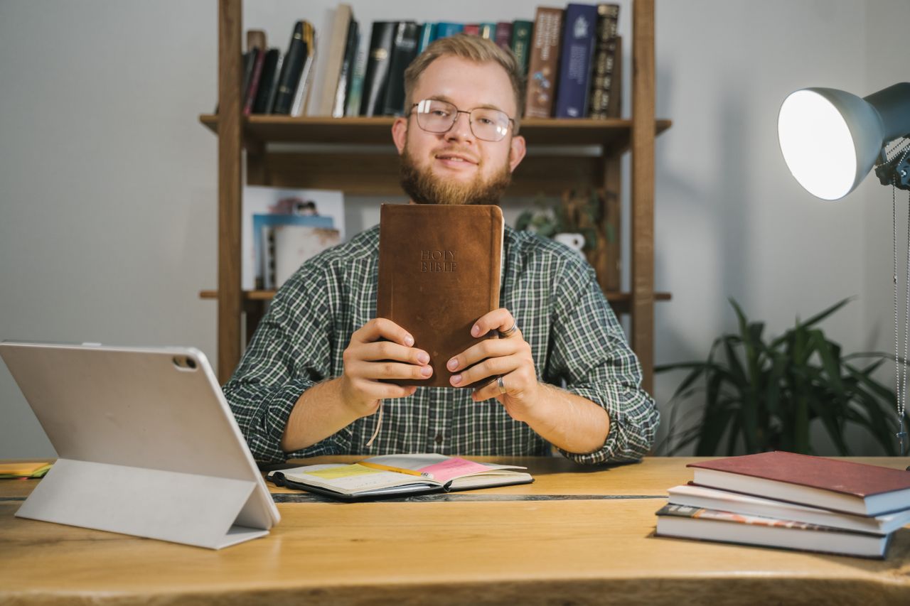 Les protestants américains aiment étudier la Bible, mais un tiers n’en acceptent pas toutes les vérités