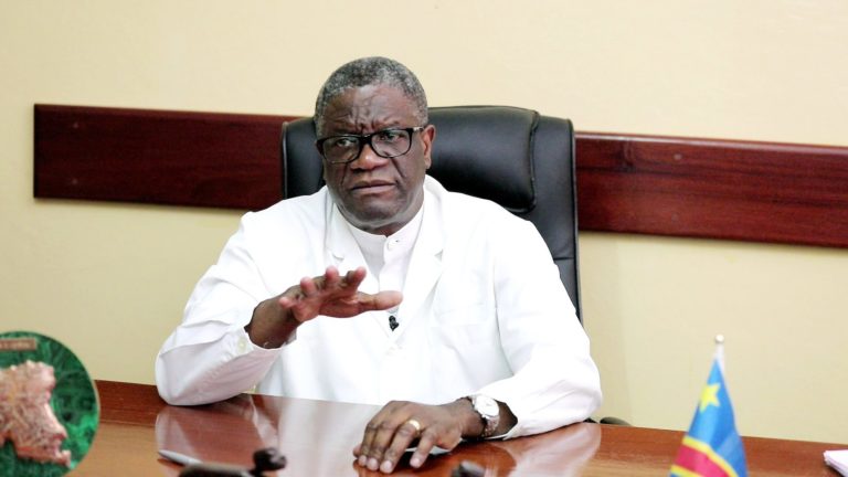 Denis Mukwege dans son bureau