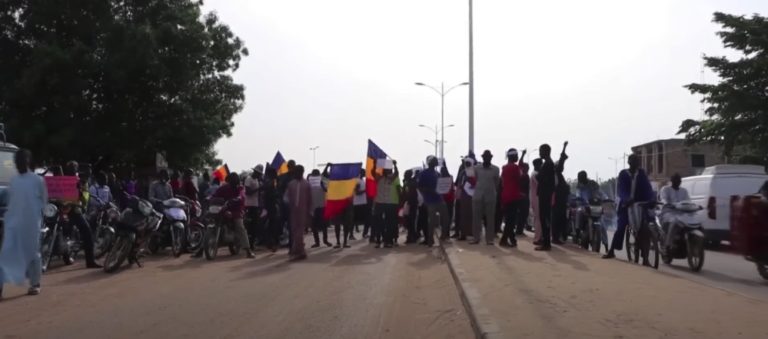 Une manifestation à N'Djamena pour dénoncer le Conseil militaire de transition