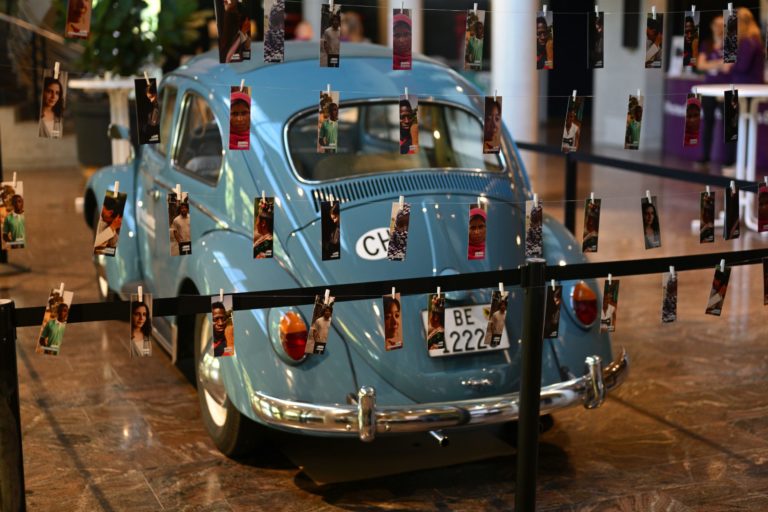 Réplique de la fameuse coccinelle de Frère André.