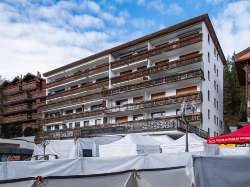 Le bar Le Constellation, qui a pris feu dans la nuit du 31 décembre au 1er janvier.