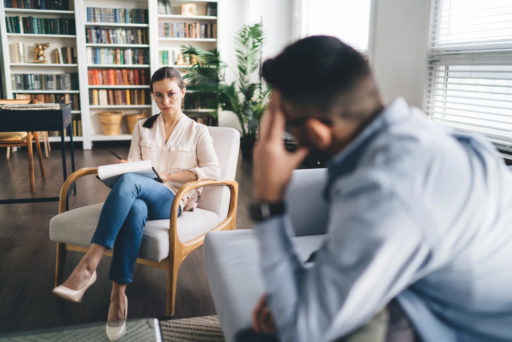 Selon Philippe Narang, le psychiatre et le pasteur doivent travailler en complémentarité, non en concurrence.