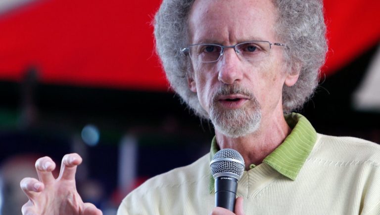 Philip Yancey, auteur chrétien à succès, s’est retiré de la vie publique après avoir avoué son infidélité.