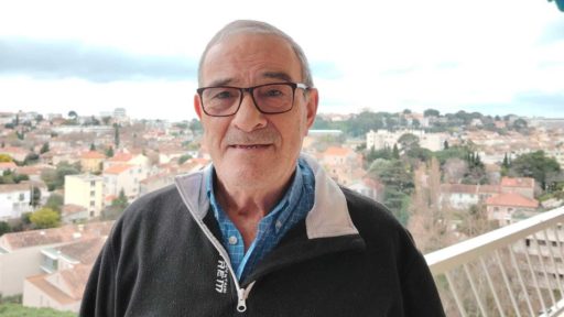 Aldo témoigne de sa conversion à Jésus-Christ, de sa formation biblique et de 35 ans de ministère pastoral, tout en conciliant vie familiale et travail.