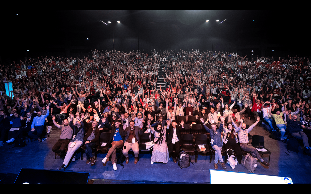 Salle pleine de participants au congrès du Réseau FEF à Montluçon