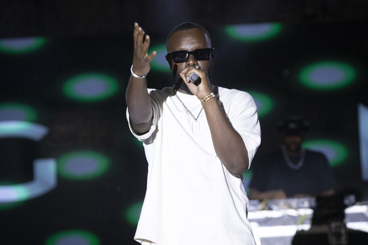 Maitre Gims au FEMUA 16 à Abidjan en 2024.