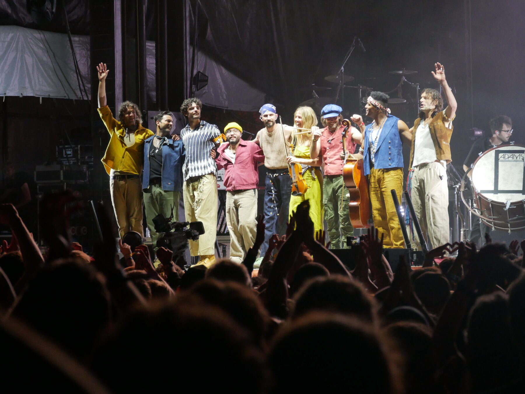 Le groupe For King & Country sur la scène principale du Jesus Festival, à Paray-le-Monial