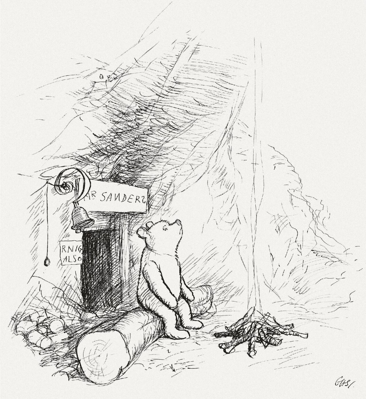 Dessin à la plume d'E. H. Shepard: Winnie l'Ourson assis sur une bûche devant la porte de sa maison